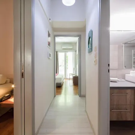 Heart Of Koukaki Flat, Near Acropolis & Filopappou * Athens