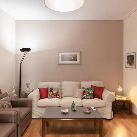 Apartment Heart Of Koukaki Flat, Near Acropolis & Filopappou *